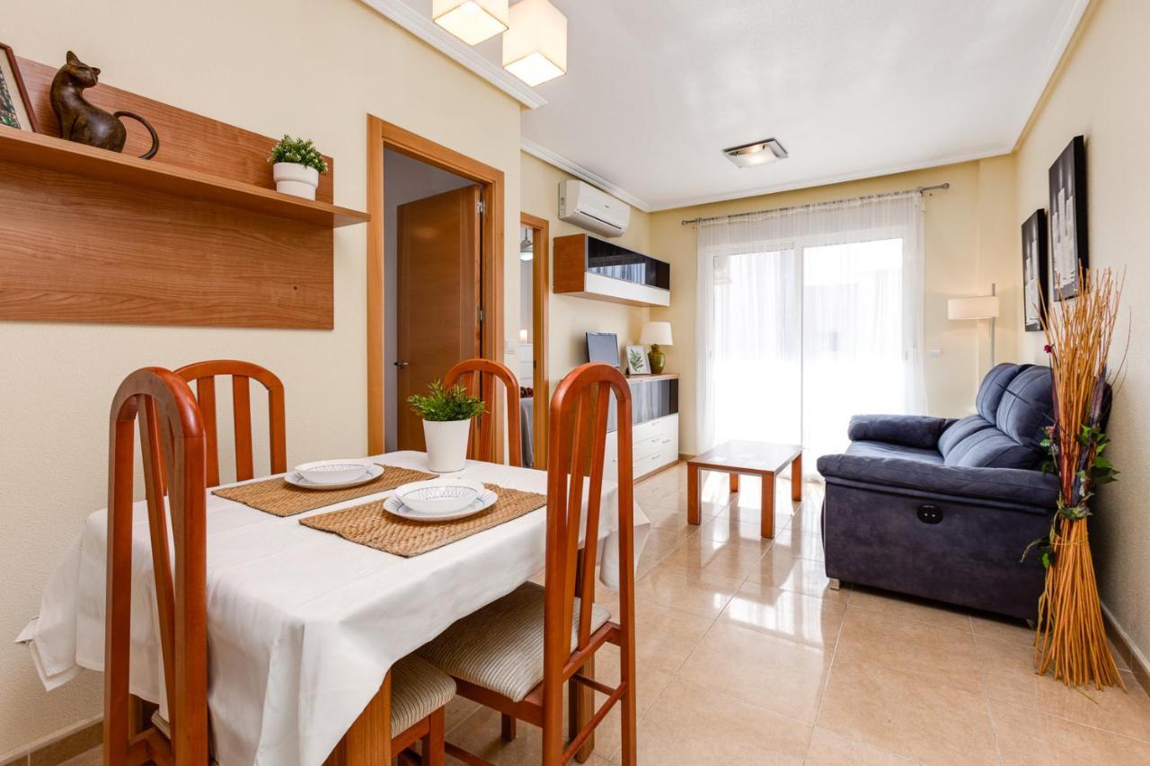 Sunny Casita, Torrevieja, Modern 2 Bed Top Floor Apartment Bagian luar foto