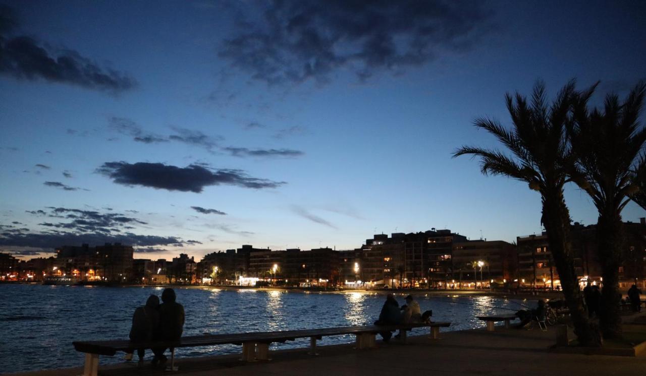 Sunny Casita, Torrevieja, Modern 2 Bed Top Floor Apartment Bagian luar foto